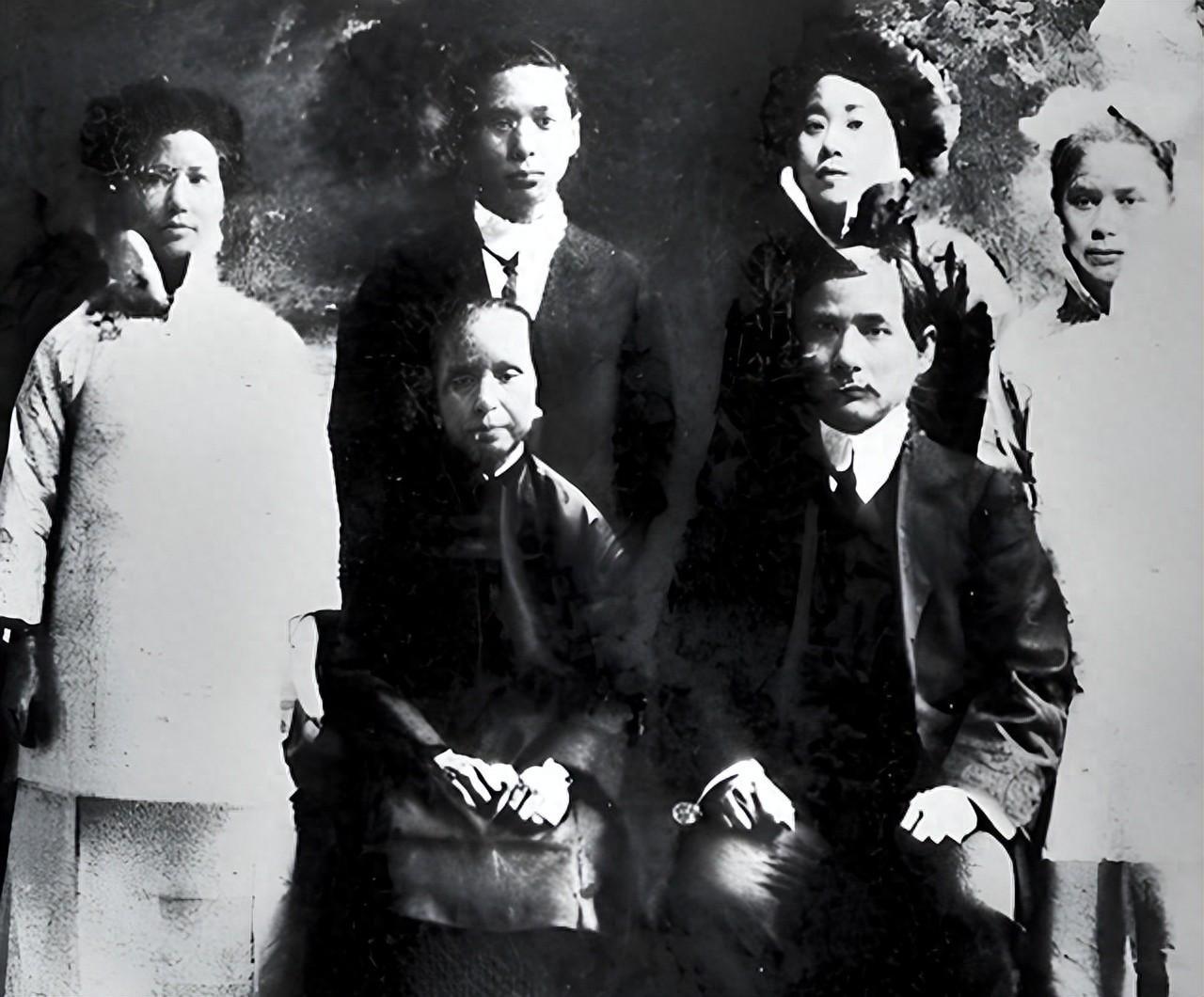 1910年，孙中山原配和三个孩子合影，容貌憔悴，命运坎坷！